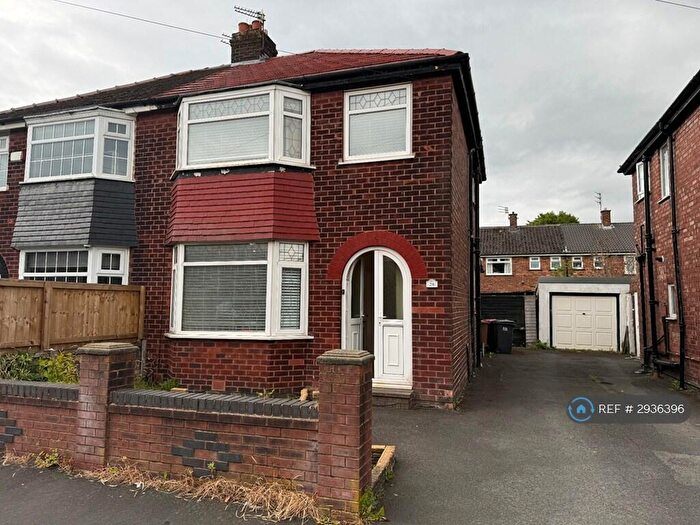 3 Bedroom Semi-Detached House To Rent In Grayson Road, Little Hulton, Manchester, M38