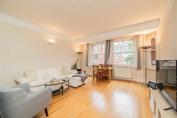 2 Bedroom Flat To Rent In Drayton Gardens, London, SW10