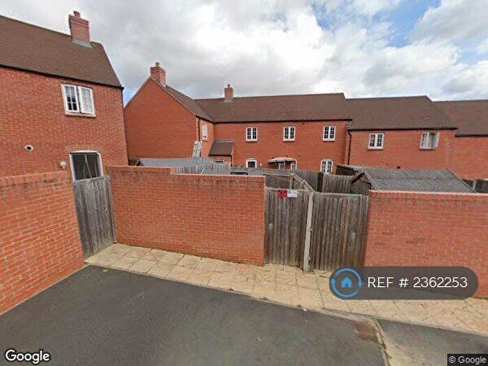1 Bedroom Flat To Rent In Glebe Road, Roade, Northampton, NN7