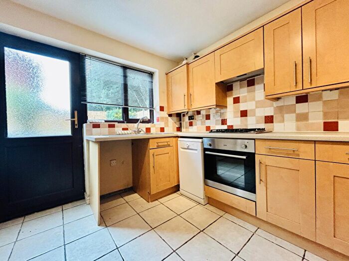 3 Bedroom Detached House To Rent In Summer Wood Court, Derby, DE23