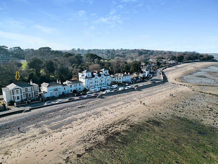 2 Bedroom Flat To Rent In Springvale Road, Seaview, PO34