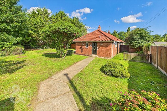2 Bedroom Semi-Detached Bungalow To Rent In Briar Road, Harleston, IP20