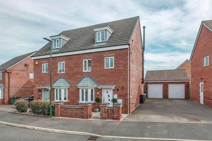 4 Bedroom Semi Detached House For Sale In Berry Maud Lane, Shirley, B90