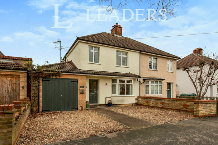 3 Bedroom Semi-Detached House To Rent In Mowbray Road, CB1