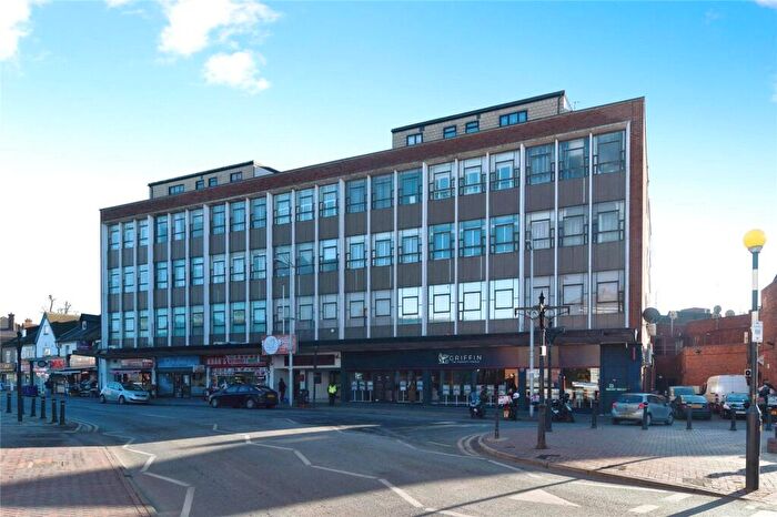 2 Bedroom Flat For Sale In Queensgate Centre, Orsett Road, Grays, Essex, RM17
