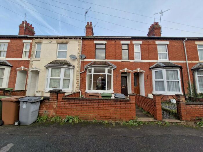 2 Bedroom House To Rent In Chace Road, Wellingborough, NN8