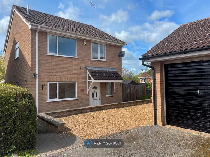 4 Bedroom Detached House To Rent In Blackwell Hill, Northampton, NN4