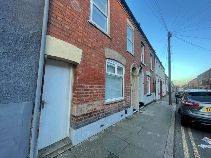 2 Bedroom House To Rent In St. Michaels Road, Northampton, NN1
