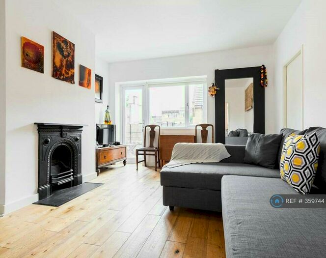 3 Bedroom Flat To Rent In Bevenden Street, London, N1