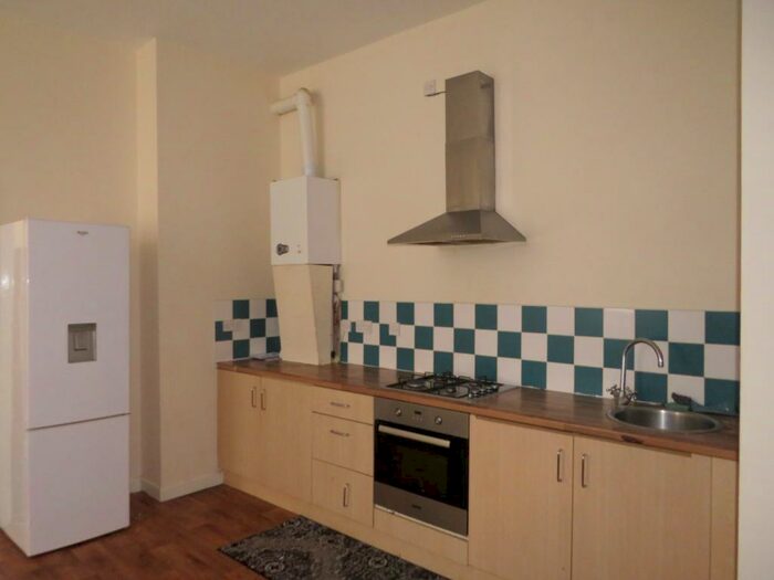 2 Bedroom Apartment To Rent In Windmill Lane, Smethwick, B66