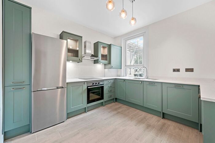 1 Bedroom Maisonette To Rent In Southdown Road, London, SW20