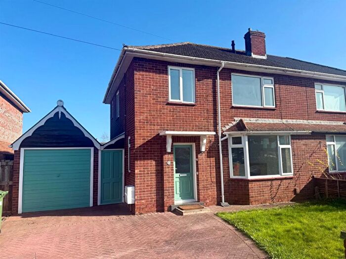 3 Bedroom Semi Detached House For Sale In Quarry Road, Tupsley, Hereford, HR1