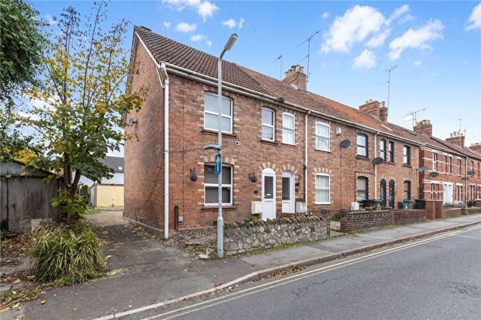 2 Bedroom End Of Terrace House For Sale In Seaton Road, Yeovil, Somerset, BA20