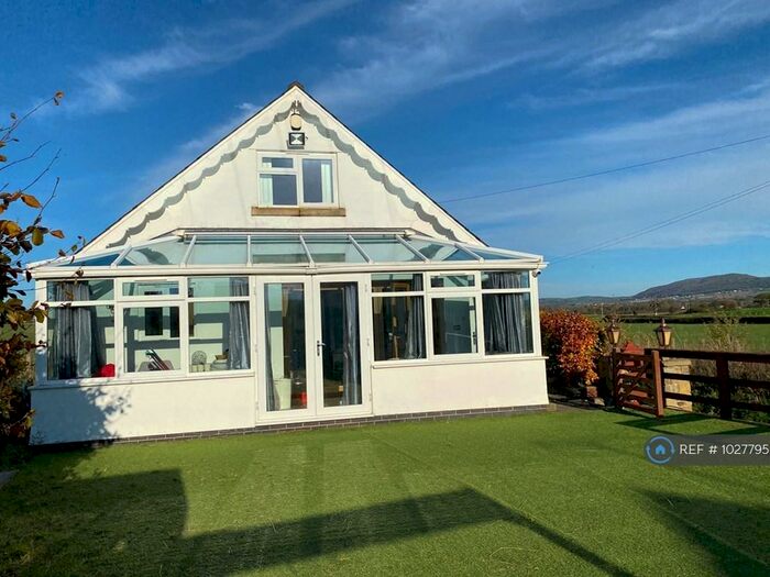 3 Bedroom Bungalow To Rent In Nant Y Faenol Road, Bodelwyddan, Rhyl, LL18