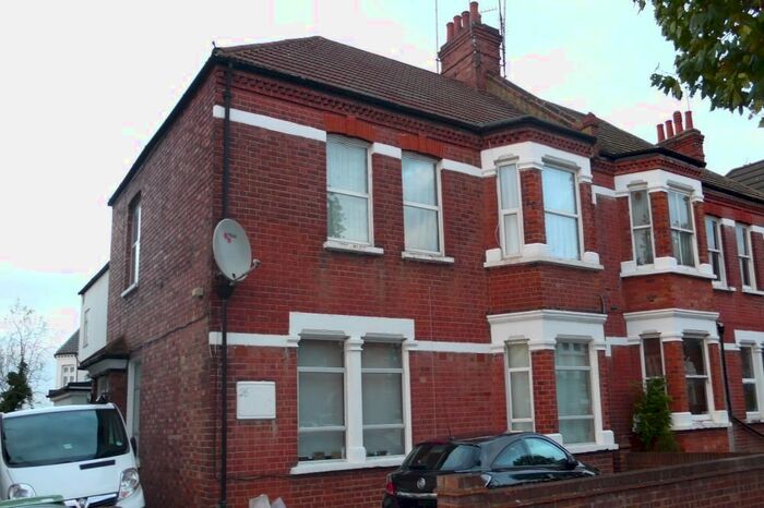 Studio To Rent In Melrose Avenue, Willesden Green, London NW2