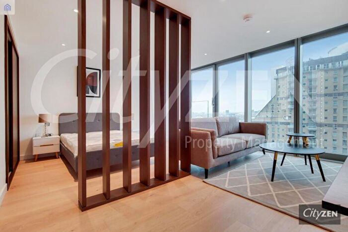 Flat To Rent In Landmark Pinnacle, Landmark Square, London, E14
