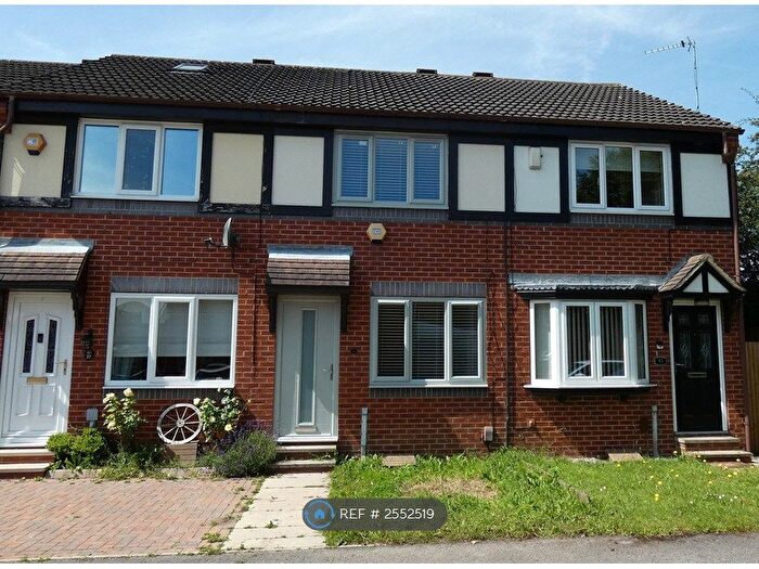 2 Bedroom Terraced House To Rent In Hillthorpe Court, Leeds, LS10