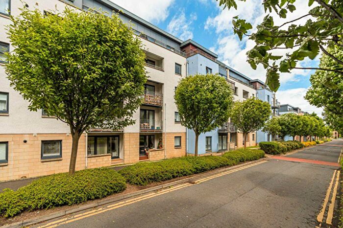 1 Bedroom Flat For Sale In / East Pilton Farm Avenue, Edinburgh, EH5