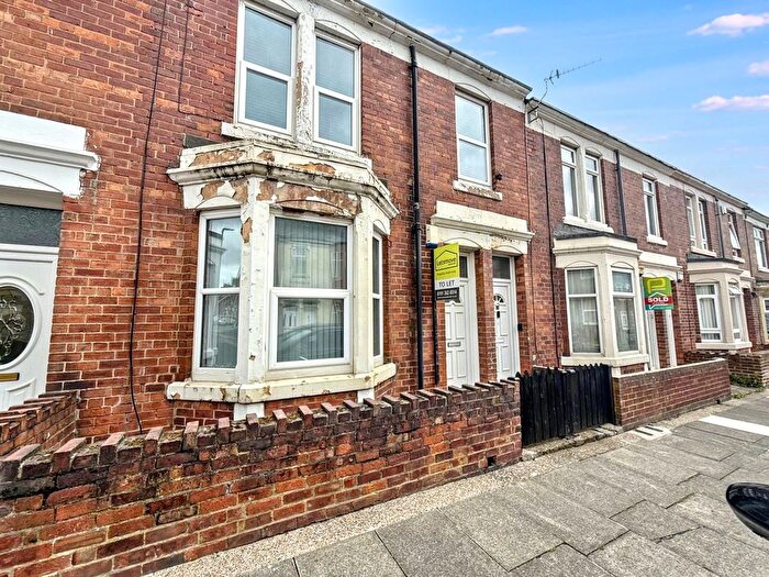2 Bedroom Flat To Rent In Myrtle Grove, Wallsend, NE28