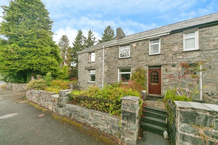 5 Bedroom Semi-Detached House For Sale In Coed Y Glyn, Gellilydan, Blaenau Ffestiniog, Gwynedd, LL41