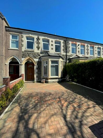 2 Bedroom Flat To Rent In Richmond Road, Cathays, Cardiff, CF24