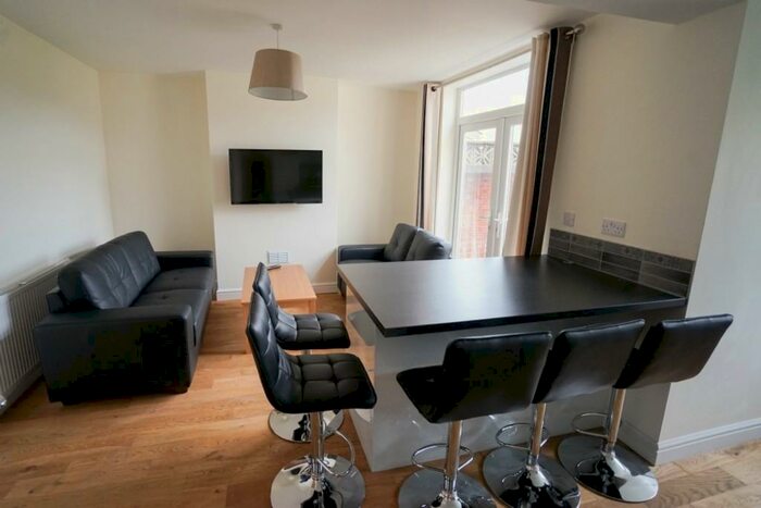 5 Bedroom Terraced House To Rent In Jocelyn Road, Bristol, BS7