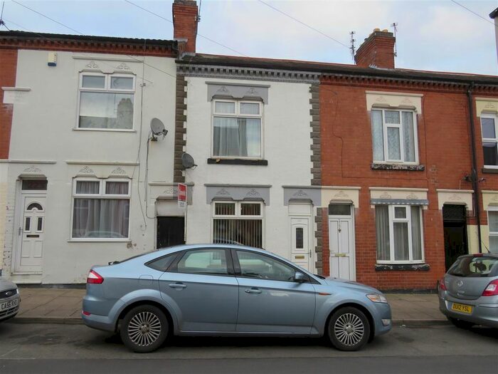 3 Bedroom Terraced House To Rent In Beatrice Road, Leicester, LE3