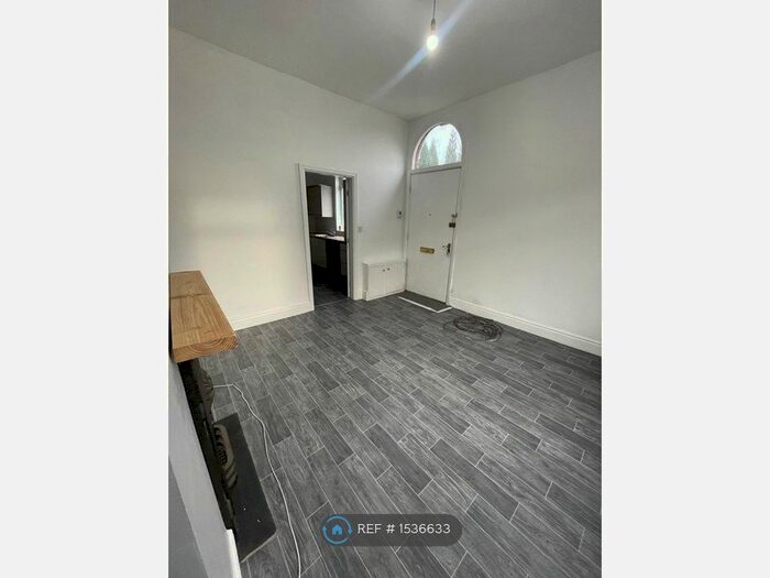 2 Bedroom End Of Terrace House To Rent In Oxford Street West, Ashton-Under-Lyne, OL7