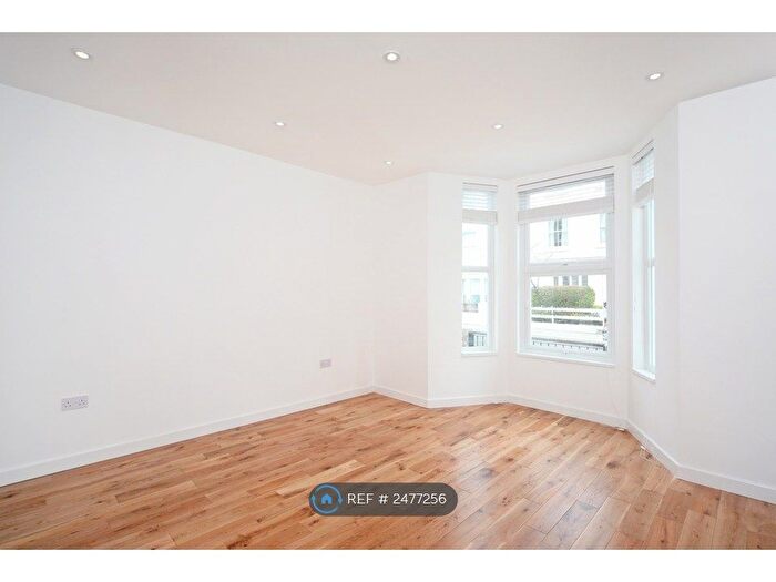 2 Bedroom Terraced House To Rent In Southerton Road, London, W6