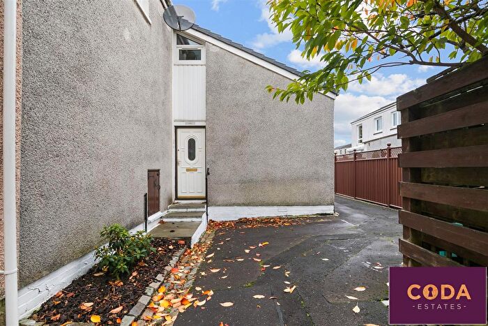 4 Bedroom Flat To Rent In Skye Road, Cumbernauld, Glasgow, G67