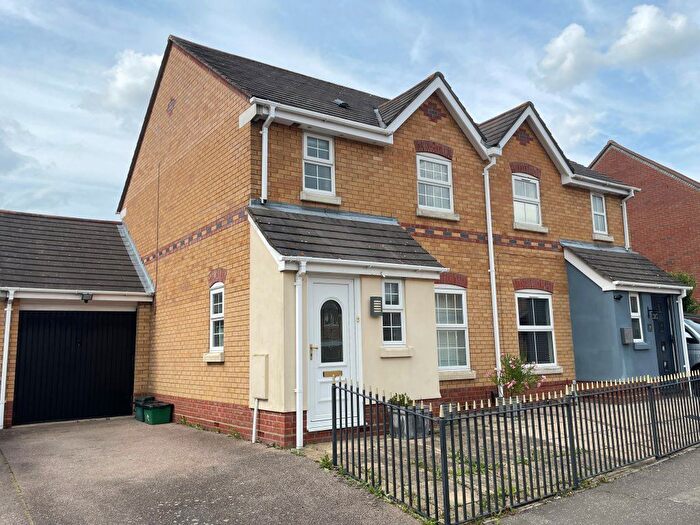 3 Bedroom Property To Rent In Regents Close, Highwoods, Colchester, CO4