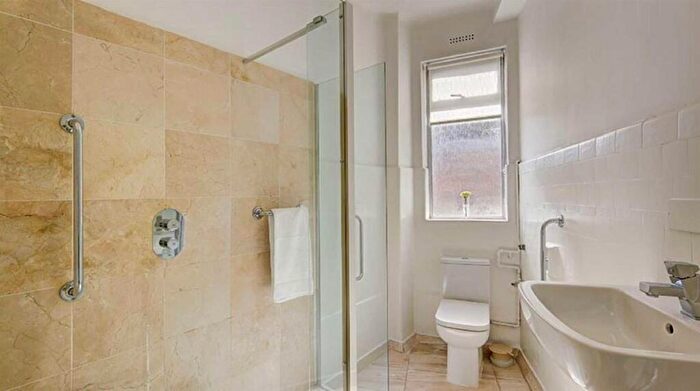 2 Bedroom Apartment To Rent In Park Road, St Johns Wood, NW8
