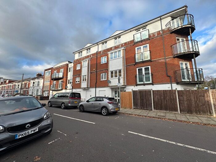 1 Bedroom Flat For Sale In Flat, Montgomerie Mews, Montgomerie Road, Southsea, Hampshire, PO5