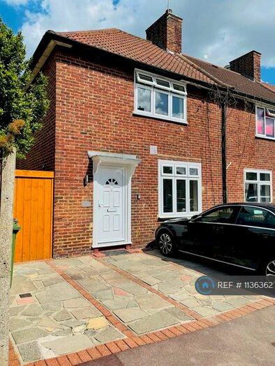 3 Bedroom Semi-Detached House To Rent In Talbot Road, Dagenham, RM9