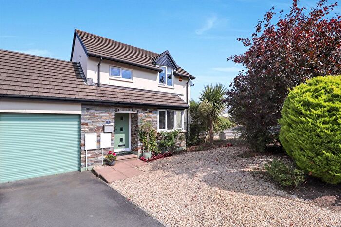 3 Bedroom Link Detached House For Sale In Short Close, Bideford, Devon, EX39