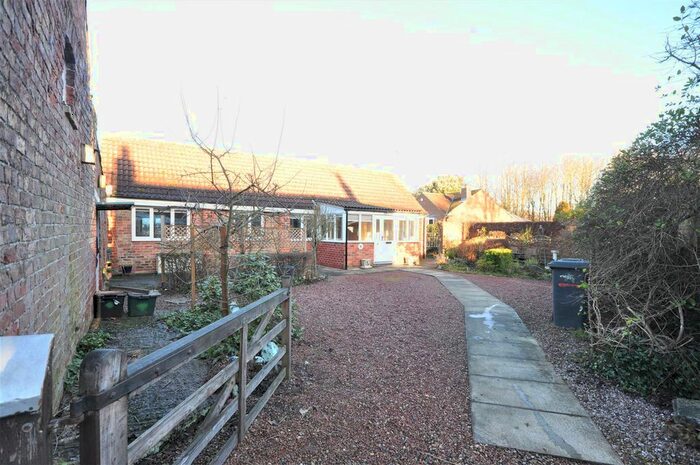2 Bedroom Detached Bungalow To Rent In Naburn, York, YO19