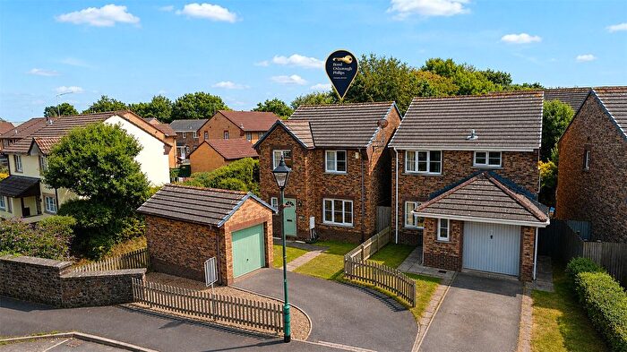 3 Bedroom Detached House For Sale In Higher Westlake Road, Roundswell, Barnstaple, EX31