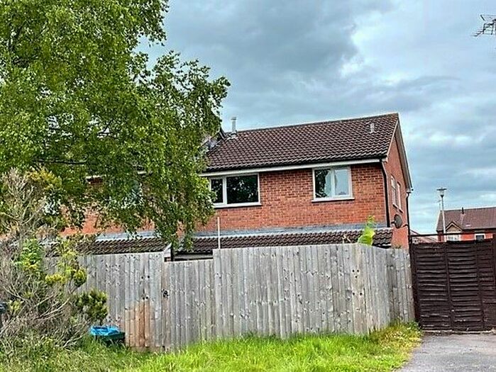 2 Bedroom Semi-Detached House To Rent In Ashbourne Crescent, Taunton, TA1