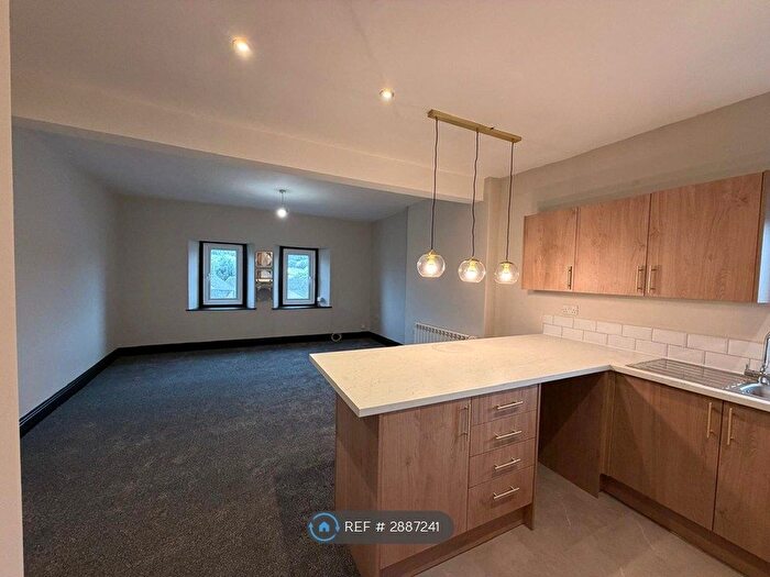2 Bedroom Flat To Rent In Market St, Dalton-In-Furness, LA15
