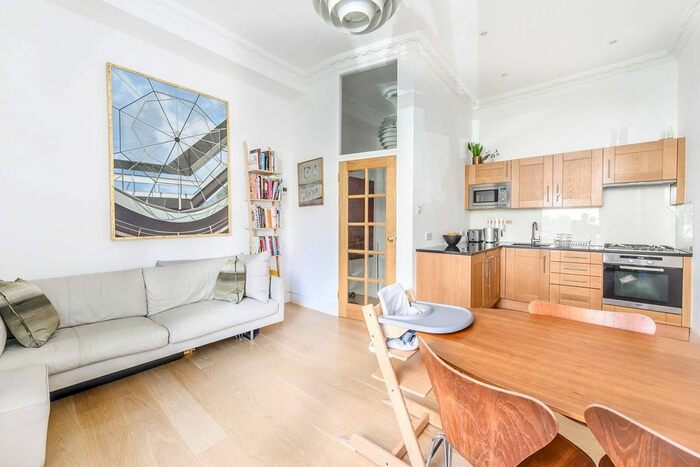 2 Bedroom Maisonette To Rent In Rutland Gate, Knightsbridge, London, SW7