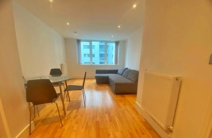 1 Bedroom Flat To Rent In Dowells Street, Greenwich, SE10