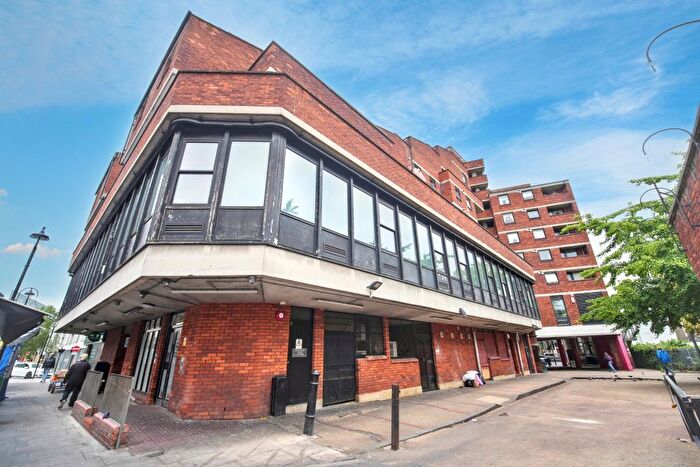 1 Bedroom Flat For Sale In Vauxhall Bridge Road, London, SW1V