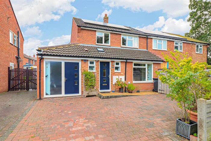 5 Bedroom Semi-Detached House For Sale In Mill End Road, Cherry Hinton, Cambridge, CB1
