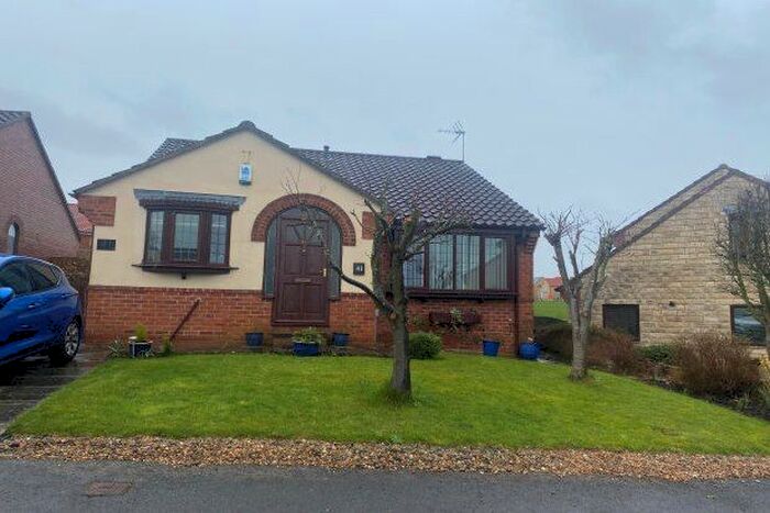 2 Bedroom Bungalow To Rent In Corbie Way, Pickering, YO18