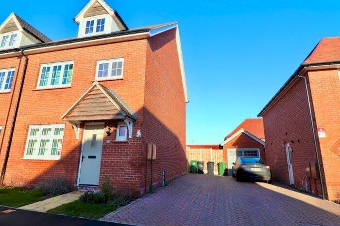 4 Bedroom Property To Rent In Hazel Road, Basildon, SS16