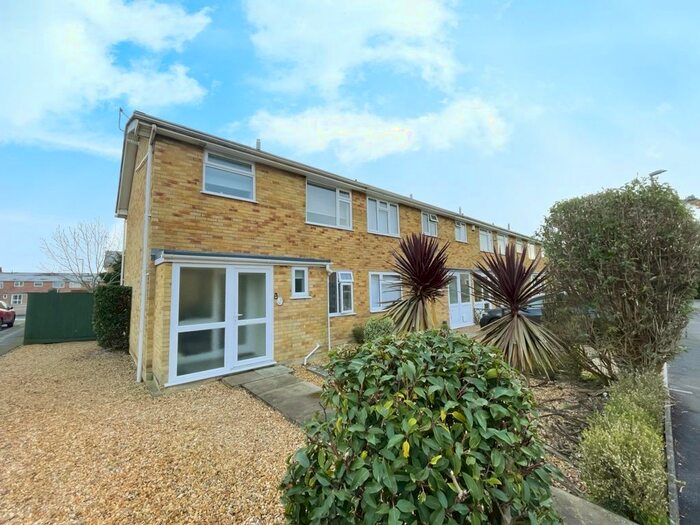 3 Bedroom End Of Terrace House To Rent In Wimborne, Dorset, BH21
