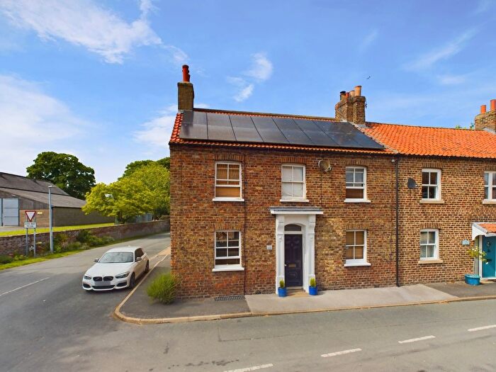 4 Bedroom Semi-Detached House For Sale In Pulham Lane, Wetwang, Driffield, East Riding Of Yorkshire, YO25