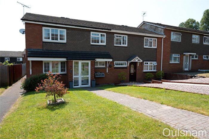 3 Bedroom End Of Terrace House For Sale In Henry Walk, Bromsgrove, Worcestershire, B60