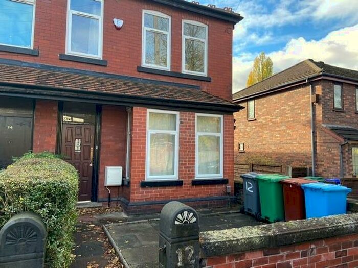 7 Bedroom Private Hall To Rent In Derby Road, Fallowfield, M14