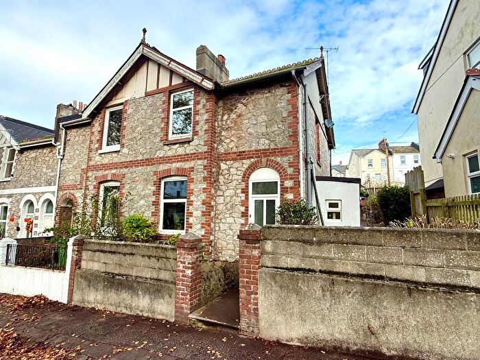 3 Bedroom End Terrace House For Sale In Ellacombe, Torquay, TQ1